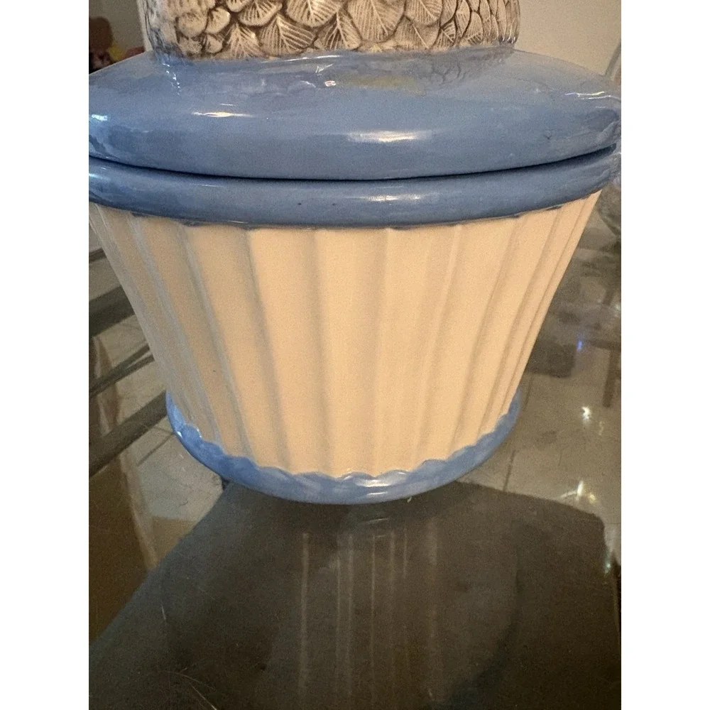 VTG 1985 Scioto Mold Ceramic Duck Cookie Jar Canister Container Blue White